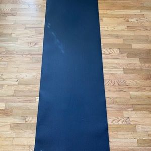 Manduka prolite yoga mat dark blue standard size